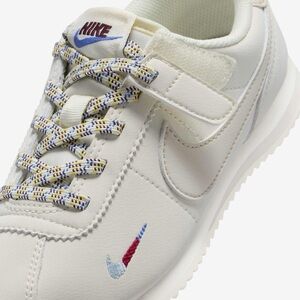 NIKE Cortez EasyOn Slip On Kids Size 3Y Sneakers NEW